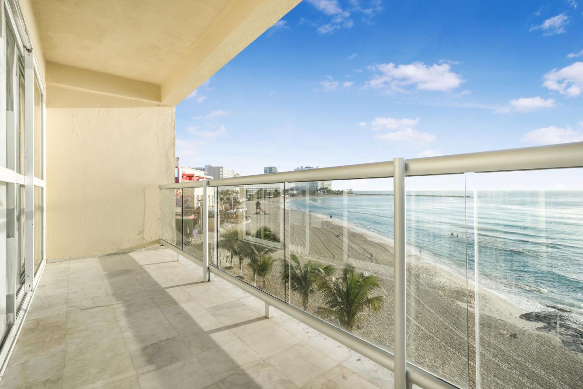 Luxury Caribbean Condos By Salvia Cancun Beachfront Luaran gambar